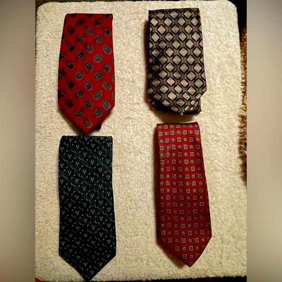 Four Great Looking Men’s Neckties! - Picture 2 of 5